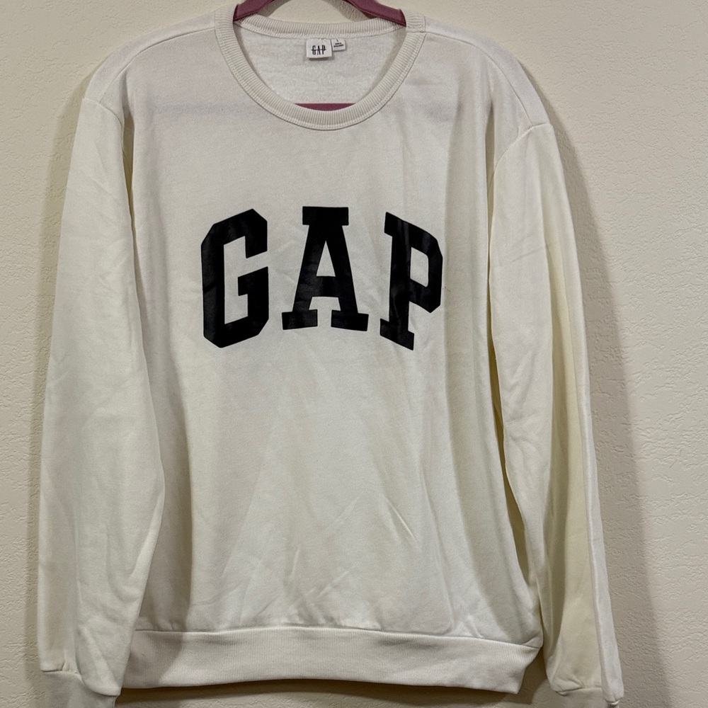 NWOT GAP Women’s Cream Crewneck Sweaters.  Two colors to choose from.